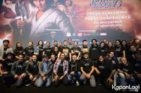 FOTO Pemutaran Perdana Film 'WIRO SABLENG' Diwarnai Air Mata Haru