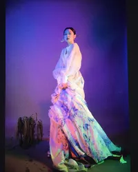 FOTO: Penampilan Cantik Sulli Kenakan Hanbok Saat Pemotretan