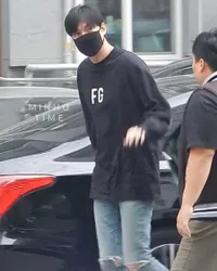 FOTO: Begini Penampilan Terbaru Lee Min Ho Jelang Selesai Wamil