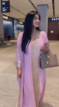 Foto Penampilan Titi Kamal Saat Bukber Bareng Geng Cendol yang Panen Pujian, Dibilang Adem dan Makin Cantik