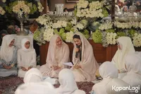 Foto: Pengajian Pernikahan Nabila Syakieb, Cantik Serba Putih!