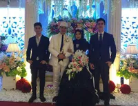 Foto Pernikahan Cantik & Mewah Ivan Fadilla & Sarni, Bahagia Abis