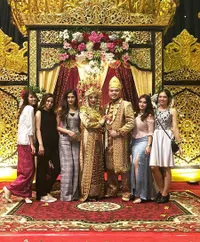 FOTO Pernikahan Cleo eks JKT, Mewah Dengan Adat Palembang