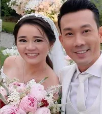 Foto Pernikahan Denny Sumargo dan Olivia Allan yang Romantis, Mempelai Prianya Kocak!