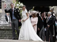 FOTO: Pernikahan Pippa Middleton, Ciuman Mesra - Penuh Anak Kecil
