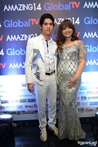 FOTO Pesona Al Ghazali Gandeng Nadira Adnan di Red Carpet, Cocok?