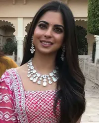 Foto Pesta Sangeet Isha Ambani, Putri Orang Terkaya di India