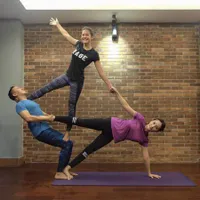 FOTO: Pevita Pearce - Tatjana Saphira Yoga Bareng, Combo Hot