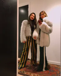 FOTO: Pevita Pearce & Valerie Thomas Hang Out Cantik di London