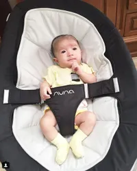 FOTO: Pose-Pose Lucu Baby Uta, Anak Nycta Gina - Rizky Kinos