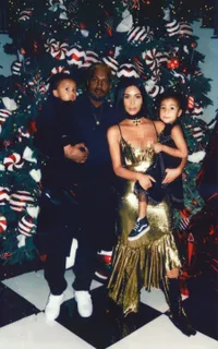 FOTO: Postingan Perdana Kim Kardashian Setelah 3 Bulan Menghilang
