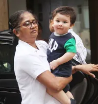 FOTO Potong Rambut, Taimur Ali Khan Jadi Rapi dan Makin Ganteng!