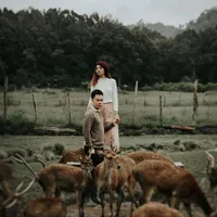 FOTO Prewed Jessica Vania - Echa Soemantri, Syahdu Berhias Hujan
