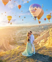 FOTO Prewed Kezia Toemion - Aditya Trihatmodjo di Cappadocia, Fun