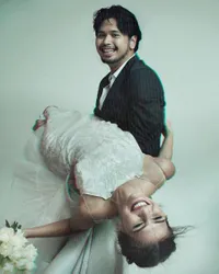 FOTO: Prewed Petra Sihombing - Firrina Yang Romantis & Keren Abis