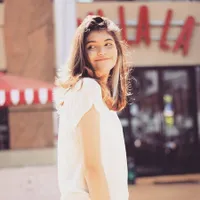 [FOTO] Putus Dari Joshua, Agatha Valerie Masih Bisa Senyum Lebar