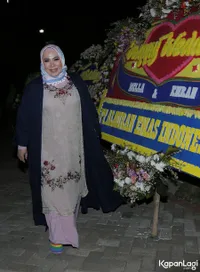 FOTO: Raffi Tak Hadir di Resepsi Bella, Begini Kata Melly Goeslaw