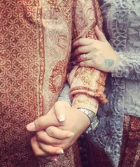 FOTO: Ratu Felisha Gelar Lamaran, Anggun Dengan Kebaya Cantiknya