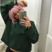 FOTO: Rayakan Valentine Romantis, Kylie Jenner Mendadak Nge-Pink