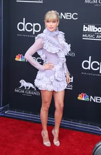 FOTO: Red Carpet Billboard Music Awards 2019, Serba Cantik & Hot!