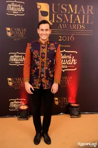 FOTO: Red Carpet Usmar Ismail Awards, Adu Keren Seleb Indonesia