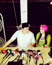 Foto: Regina Makin Jadi Sosialita Hot Pasca 'Cerai' Dengan Farhat