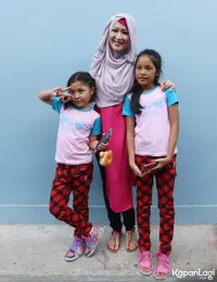 FOTO: Rencanakan Bulan Madu, Okie Agustina Bantah Isu Bercerai