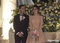 FOTO: Resepsi Pernikahan Syahnaz - Jeje, Pilih Tampil Kekinian