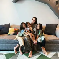 Foto Ririn Dwi Aryanti Sendiri Atau Bersama Putra-Putrinya, Sudah Unfollow IG Aldi Bragi dan Anak Sambung