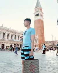 FOTO Roy Kiyoshi dan Koleksi Tas Brandednya, Gucci Sampai Hermes