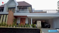 Foto Rumah Pengantin Baru Handika Pratama & Rosiana Dewi, Ada Ruangan Tersembunyi dan Kolam Renang Nuansa Bali