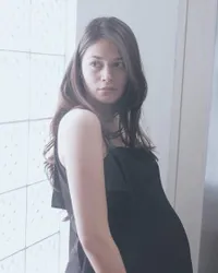 FOTO: Sabai Morscheck Istri Ringgo, Cantik Bening Sebelum Lahiran
