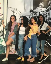 FOTO: Sahabat Lintas Generasi, Wulan Guritno - Felicya Angelista