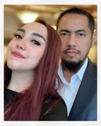 FOTO: Salmafina Pamer Warna Rambut Baru Usai Lepas Hijab