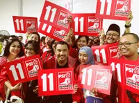 FOTO: Sederet Artis Ini Maju Jadi Caleg 2019 di 10 Partai Berbeda