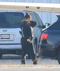 FOTO: Sederet 'Bukti' Baru Kehamilan Kylie Jenner Yang Misterius