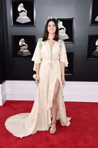 FOTO: Sederet Seleb Dengan Dandanan Terbaik di Grammy Awards 2018