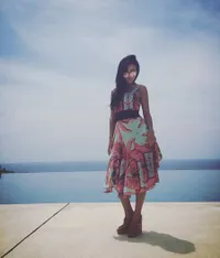 FOTO: Sehari di Bali, Hyorin Sistar Pamer Kulit Eksotis di Pantai