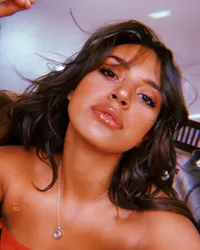 FOTO: Sela Vave, Gebetan Baru Jamie Foxx yang Cantik & 30 Tahun Lebih Muda