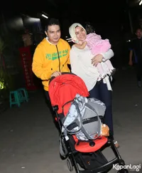 FOTO: Sesama Survivor Kanker, Jupe Sarankan Aldi Tonton Kartun