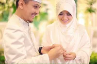 FOTO: Setahun Nikah, Yulia Rachman & Zico Harmonis Penuh Cinta