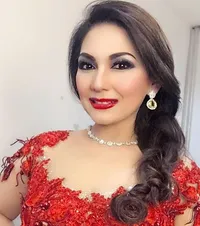 Foto: Shaakila, Cucu Kesayangan Nia Daniati Yang Menggemaskan