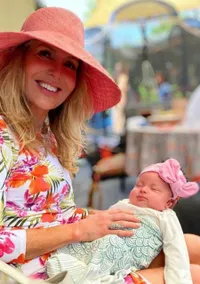 Foto Shelby Chong Mertua Rahma Azhari yang Juga Aktris Hollywood, Nenek Hot di Usia 72 Tahun
