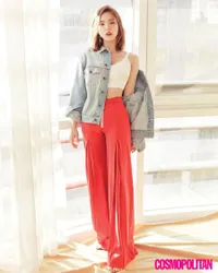 FOTO: Shin Se Kyung Pemotretan Musim Panas 'Dreamy Look', Cantik