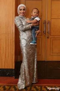 FOTO: Shinta Bachir Cerita Perkembangan Anak dan Bobot Naik 25 Kg