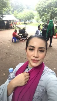 FOTO Shinta Bachir Usai Lepas Hijab Lagi, Tampil Cantik & Glamour