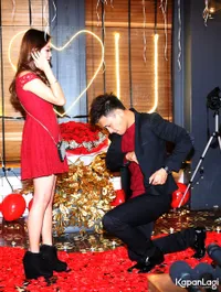 FOTO: So sweet! Fendy Chou Lamar Stella Cornelia di Hari Natal