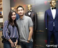 FOTO So Sweet! Syahnaz Sadiqah Temani Jeje Fitting Jas Pernikahan
