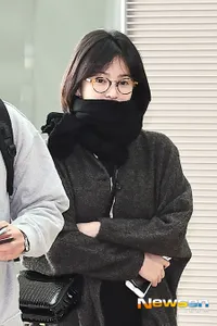 Foto Song Hye Kyo yang Dianggap Tanda Cerai dari Song Joong Ki