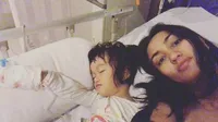 FOTO: Sudah Sembuh, Anak Atiqah Hasiholan Kembali Ceria
